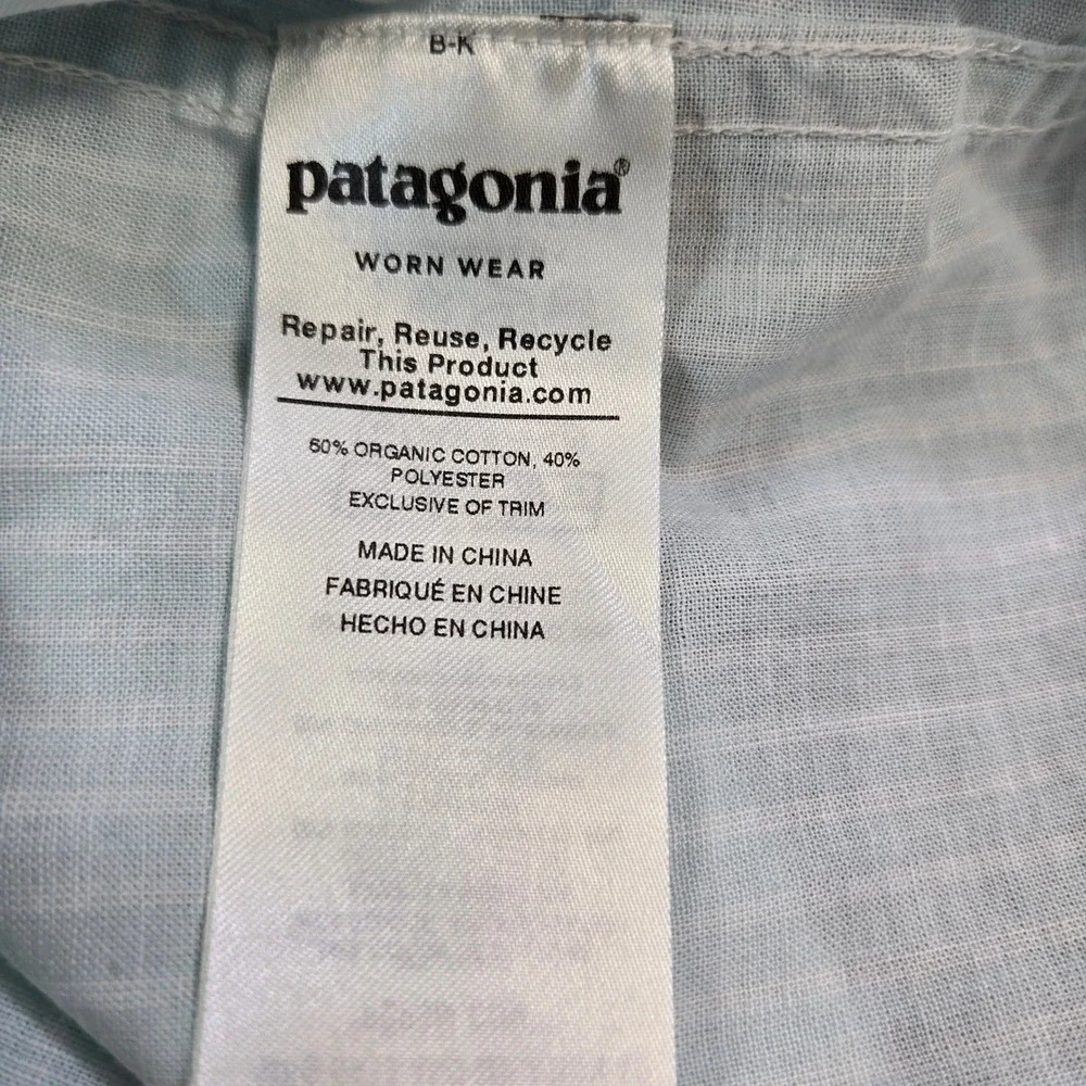 Patagonia Mens Large Blue White Striped Organic Cotton Short Sleeve Button Shirt